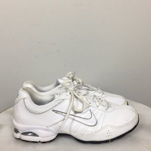 Nike Women’s Air Exceed Leather Training Sneaker 8